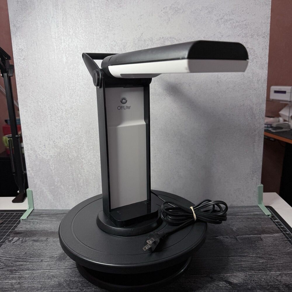 Ottlite Folding Portable Desk Lamp Model GX7902 Black Tested and works great! - Picture 4 of 7